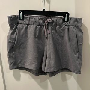 Lululemon gray short
